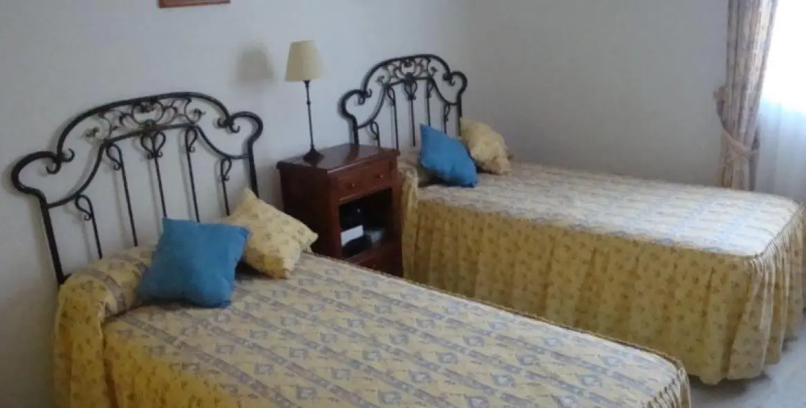 Short-term rent of middle floor apartment in Nueva Andalucía 7