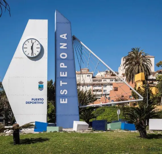 Short-term rent of middle floor apartment in Estepona