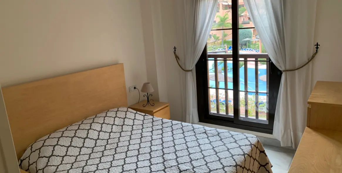 Long-term rent of middle floor apartment in Hacienda del Sol 9
