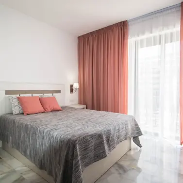 Short-term rent of middle floor apartment in Puerto Banús