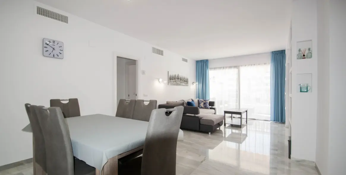 Short-term rent of middle floor apartment in Puerto Banús 18