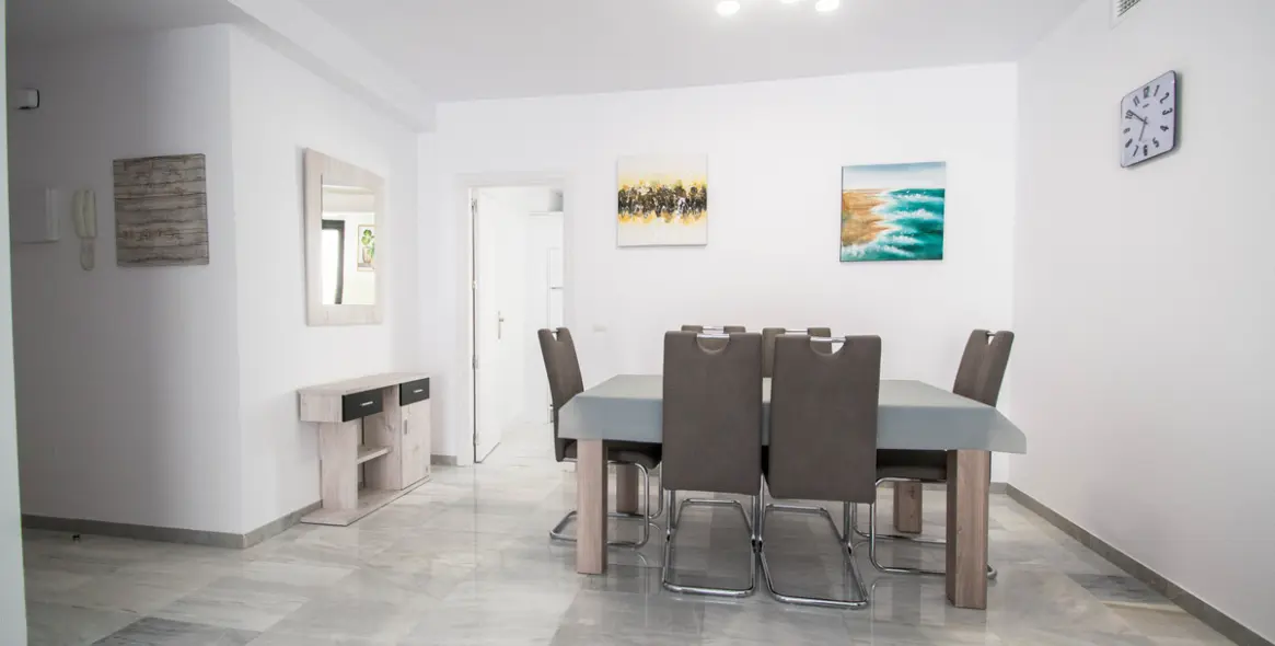 Краткосрочная аренда апартаментов на среднем этаже в Puerto Banús 22