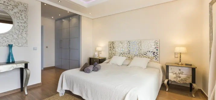 Short-term rent of penthouse in Puerto Banús 4