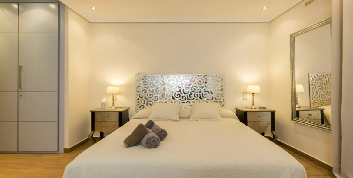 Short-term rent of penthouse in Puerto Banús 12