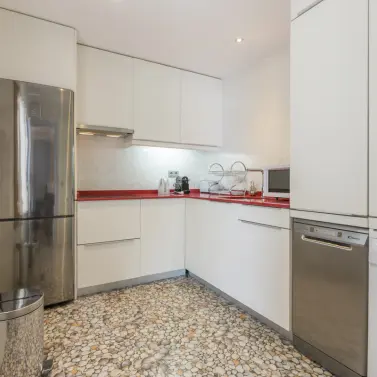 Short-term rent of penthouse in Puerto Banús