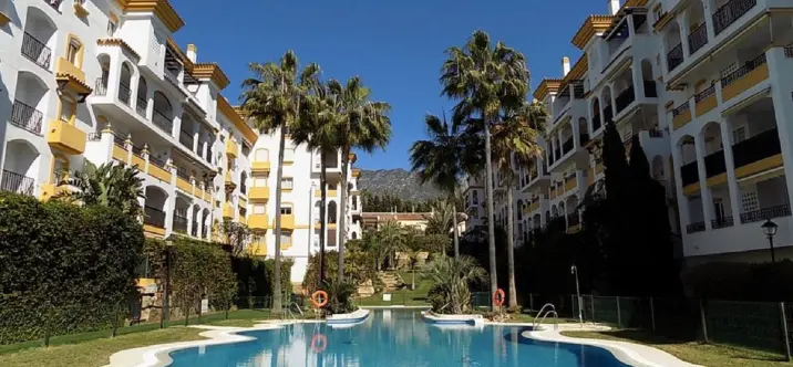 Краткосрочная аренда апартаментов на первом этаже в Marbella 0