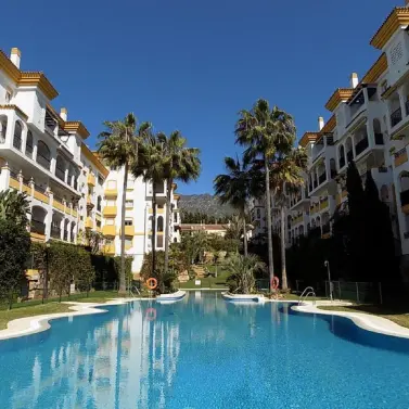 Краткосрочная аренда апартаментов на первом этаже в Marbella