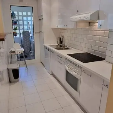 Краткосрочная аренда апартаментов на первом этаже в Marbella