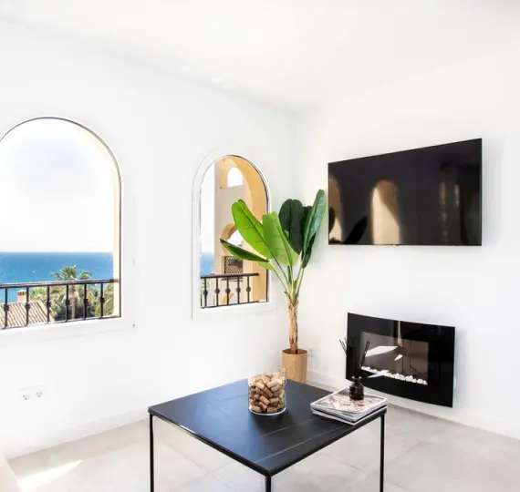 Долгосрочная аренда апартаментов на среднем этаже в Torrenueva