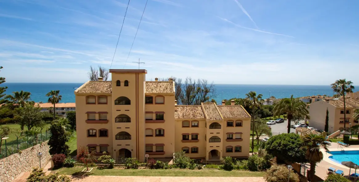 Долгосрочная аренда апартаментов на среднем этаже в Torrenueva 19