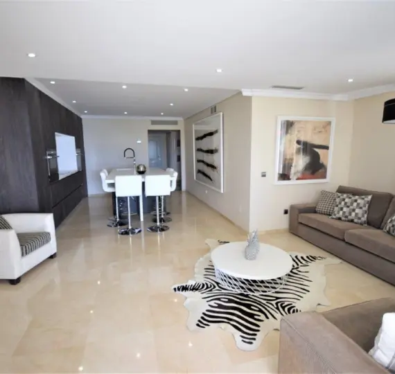 Short-term rent of ground floor apartment in New Golden Mile