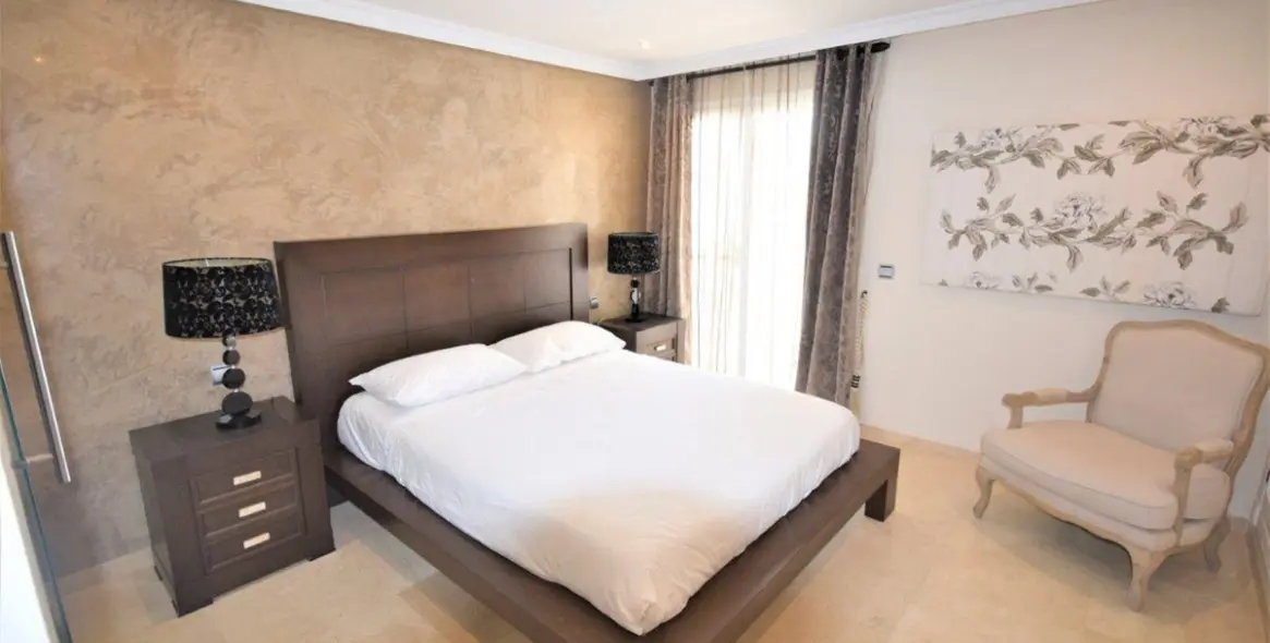 Short-term rent of ground floor apartment in New Golden Mile 6