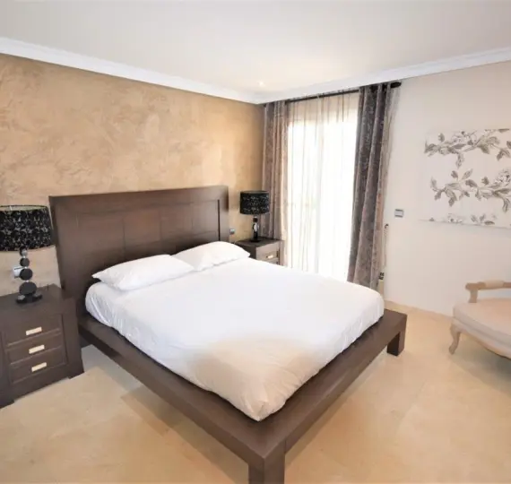 Short-term rent of ground floor apartment in New Golden Mile