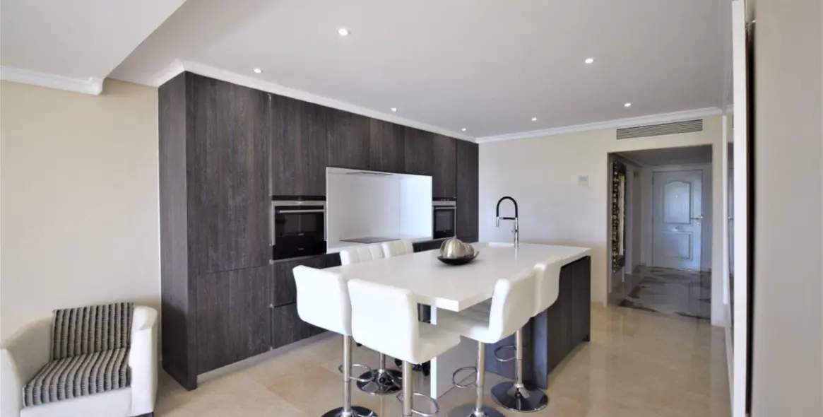 Short-term rent of ground floor apartment in New Golden Mile 11