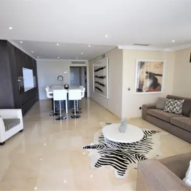Short-term rent of ground floor apartment in New Golden Mile