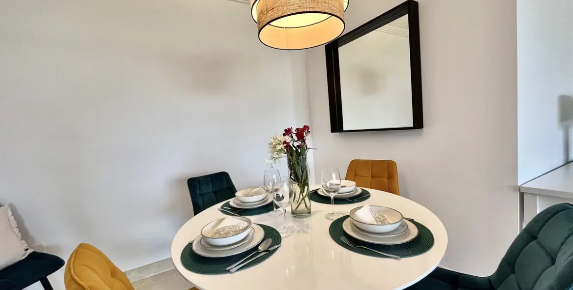 Short-term rent of middle floor apartment in Los Flamingos 40