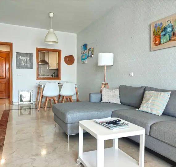Short-term rent of middle floor apartment in Marbella