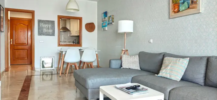 Short-term rent of middle floor apartment in Marbella 0