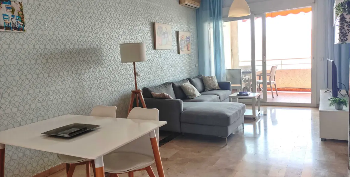 Short-term rent of middle floor apartment in Marbella 2