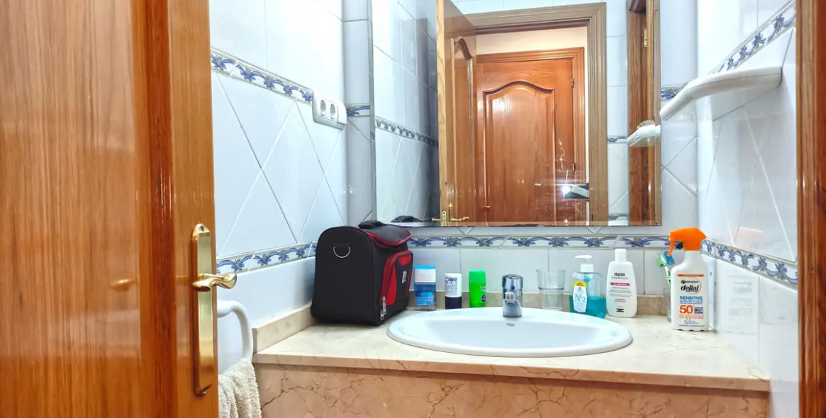 Short-term rent of middle floor apartment in Marbella 6