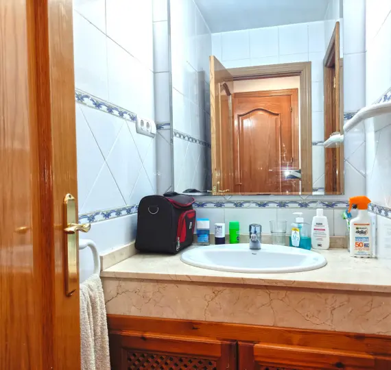 Short-term rent of middle floor apartment in Marbella