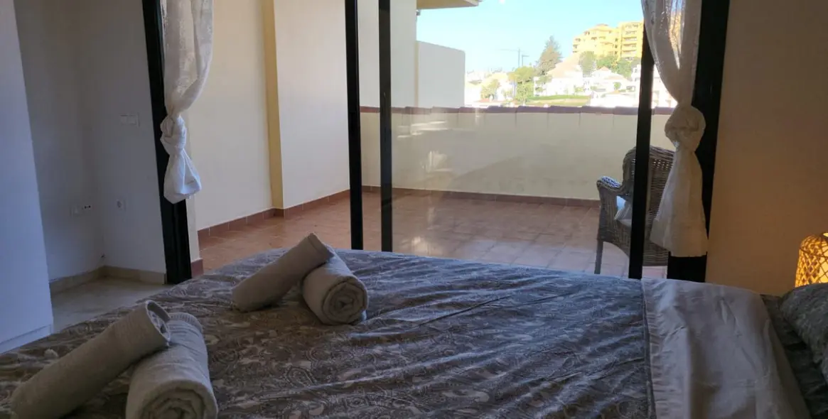 Short-term rent of middle floor apartment in Selwo 10