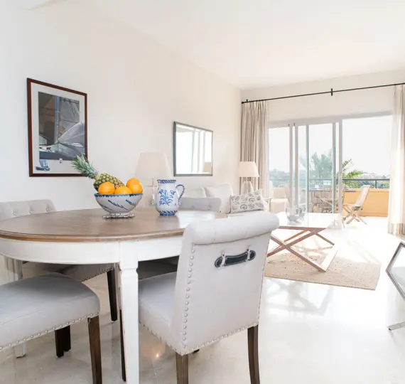 Short-term rent of middle floor apartment in Elviria