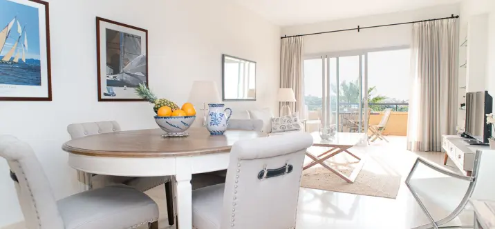 Short-term rent of middle floor apartment in Elviria 4