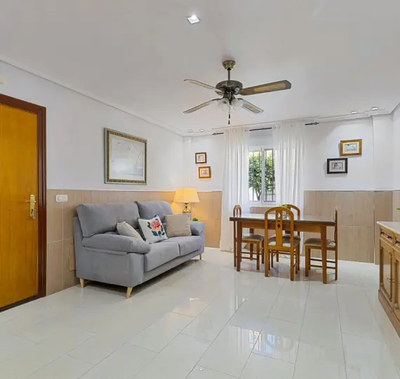 Долгосрочная аренда апартаментов на первом этаже в Fuengirola