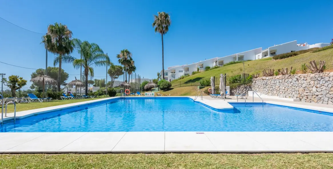 Long-term rent of ground floor apartment in Nueva Andalucía 18