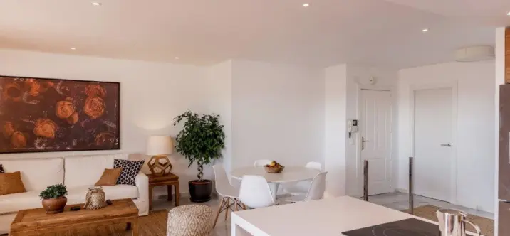 Short-term rent of middle floor apartment in Nueva Andalucía 2