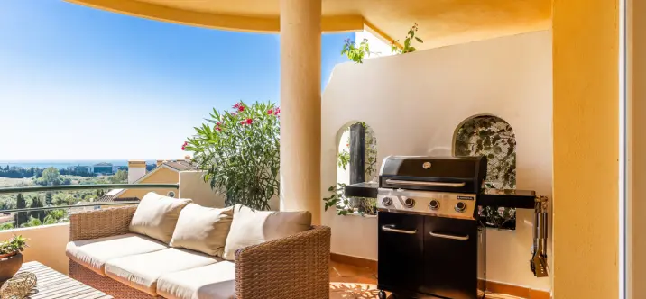 Short-term rent of middle floor apartment in Nueva Andalucía 3