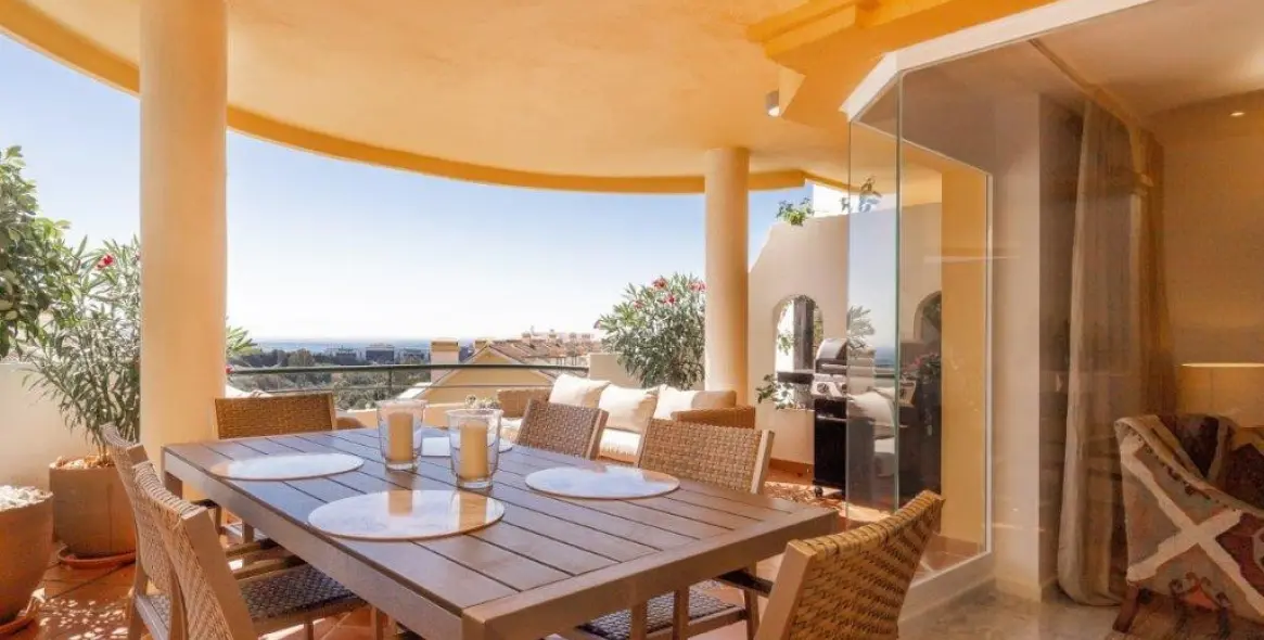 Краткосрочная аренда апартаментов на среднем этаже в Nueva Andalucía 14