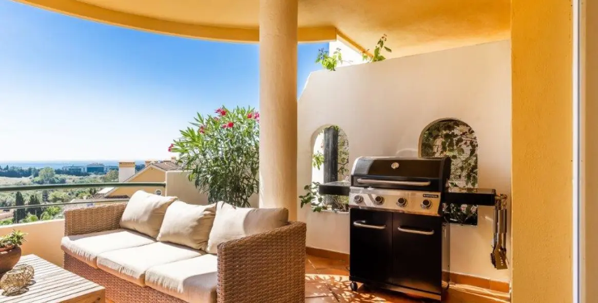 Short-term rent of middle floor apartment in Nueva Andalucía 23