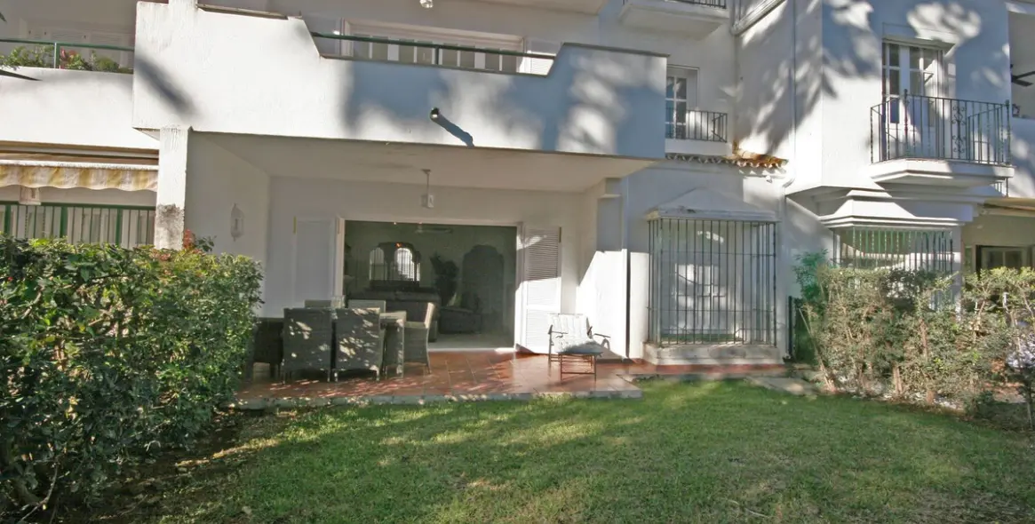 Long-term rent of duplex in Estepona 2