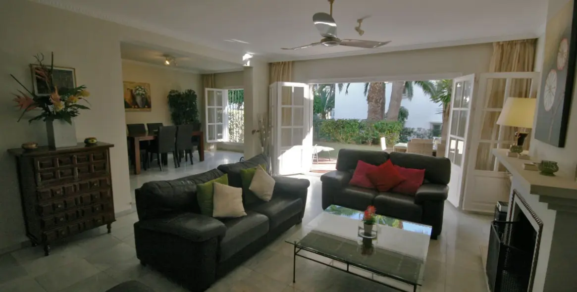 Long-term rent of duplex in Estepona 7