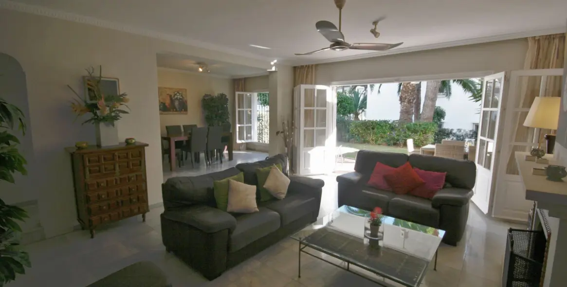 Long-term rent of duplex in Estepona 8