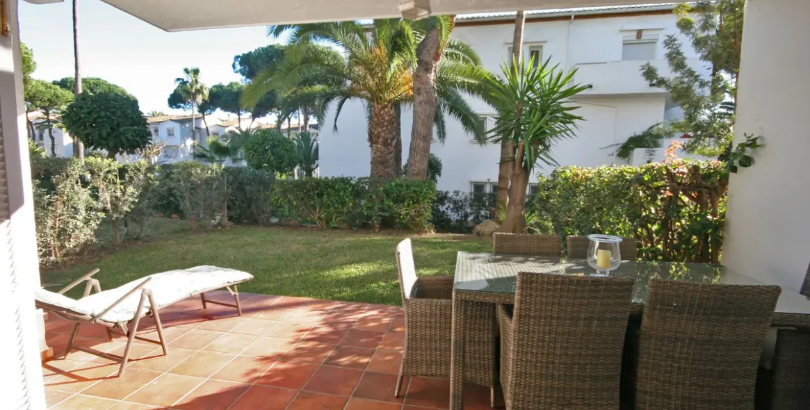 Long-term rent of duplex in Estepona 10