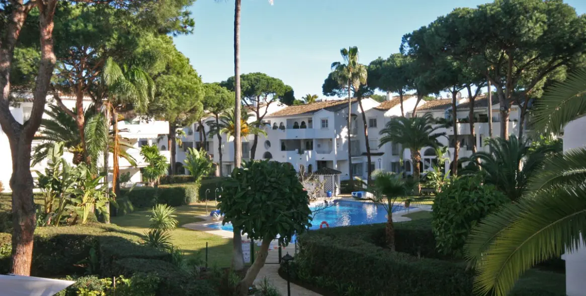 Long-term rent of duplex in Estepona 18