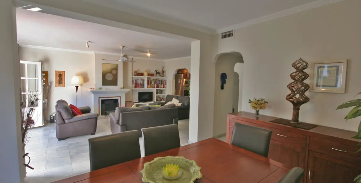 Long-term rent of duplex in Estepona 9