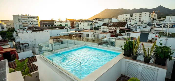 Short-term rent of townhouse in Marbella 0