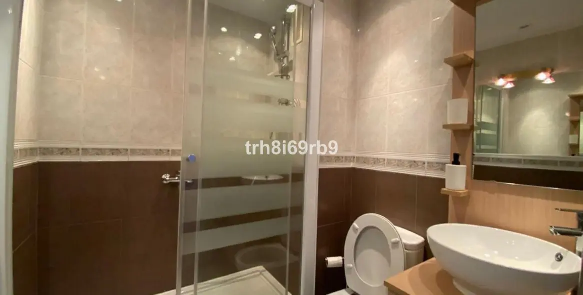 Short-term rent of penthouse in El Paraiso 21