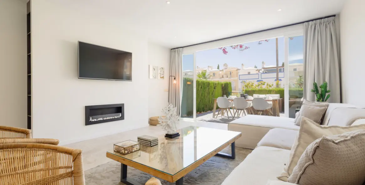 Long-term rent of townhouse in Bahía de Marbella 1