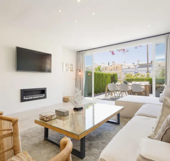 Long-term rent of townhouse in Bahía de Marbella