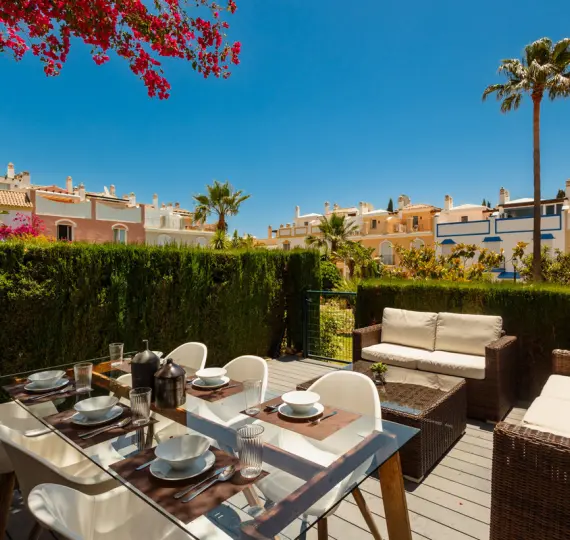 Long-term rent of townhouse in Bahía de Marbella