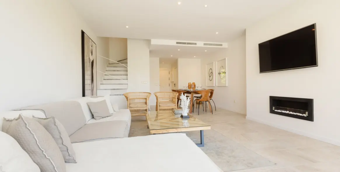 Long-term rent of townhouse in Bahía de Marbella 3