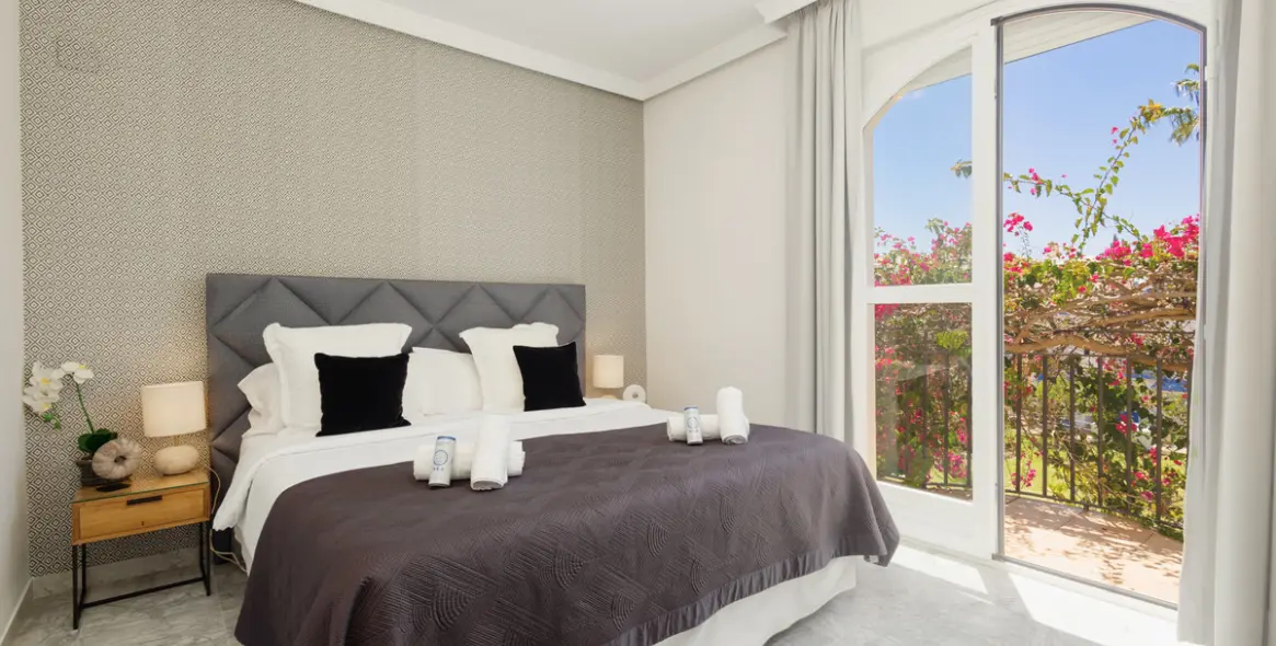 Long-term rent of townhouse in Bahía de Marbella 5