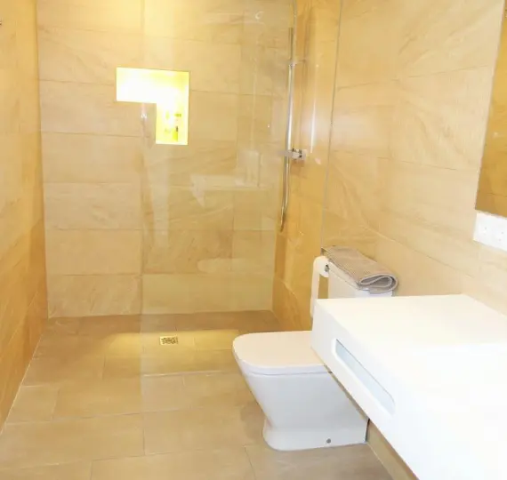 Short-term rent of middle floor apartment in Puerto Banús