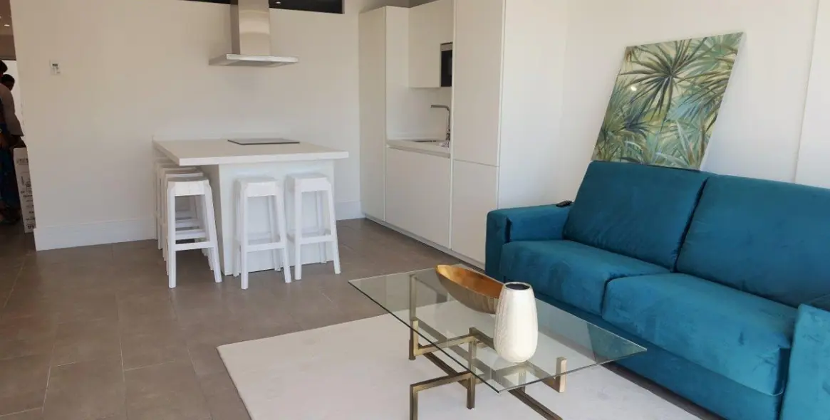 Short-term rent of middle floor apartment in Puerto Banús 8