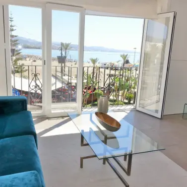 Short-term rent of middle floor apartment in Puerto Banús